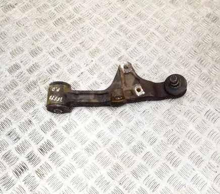 KIA Carnival Front lower control arm/wishbone