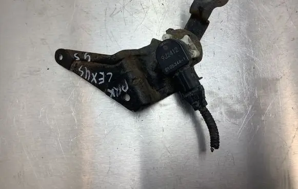 Lexus GS 300 350 430 450H Sensor E1053441 9J2412
