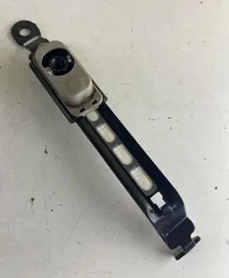 Toyota Hilux (AN10, AN20, AN30) Seat belt adjustment rail 