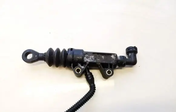 Mini One - Cooper R50 - 53 Clutch master cylinder 21526758825 21.526758825