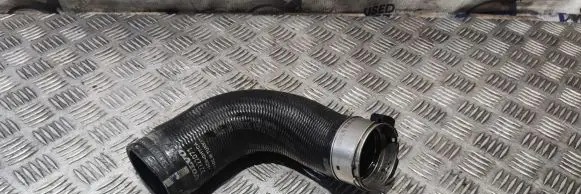 Volvo XC60 Intercooler hose/pipe 32222071