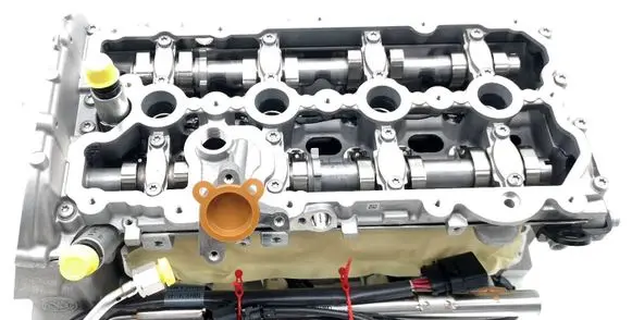 Audi R8 42 Engine head 079103065G