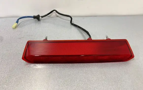 Subaru Forester SK Third/center stoplight VC02135