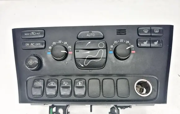 Volvo V70 Climate control unit 8691876 M605BA00500 04W05E02