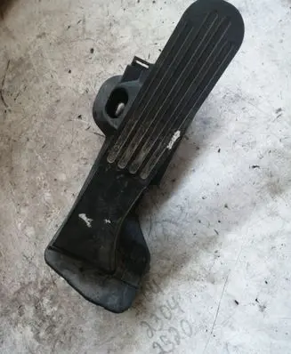 Volkswagen Golf VI Accelerator throttle pedal 74390500