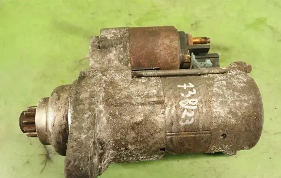 Seat Altea XL Starter motor 02Z911023H