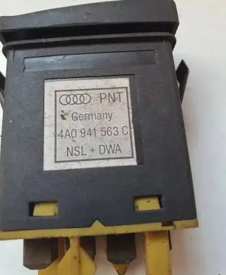 Fog light switch