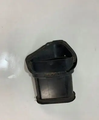 Opel Insignia A Air intake duct part 55561770