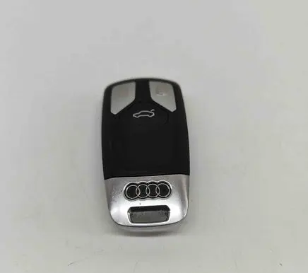Audi A4 S4 B9 8W Ignition key/card 4M0959754T