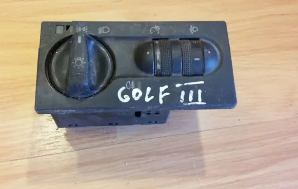 Volkswagen Golf III Light switch 1H6941531N
