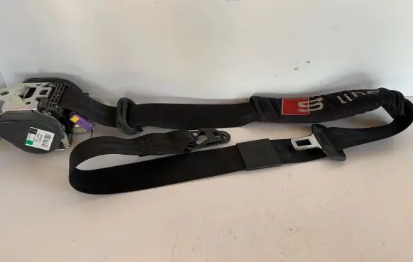 Audi A4 S4 B7 8E 8H Front seatbelt 560788501 008R000 H11907