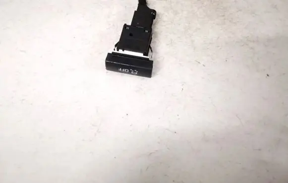Traction control (ASR) switch