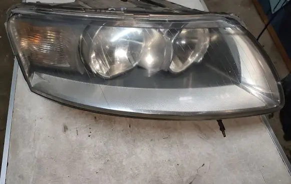 Audi A6 S6 C6 4F Headlight/headlamp 160136
