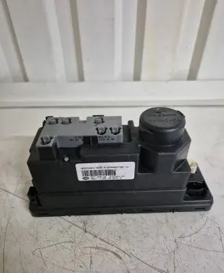 Mercedes-Benz CLK A208 C208 Central locking vacuum pump 2108002748 00782840