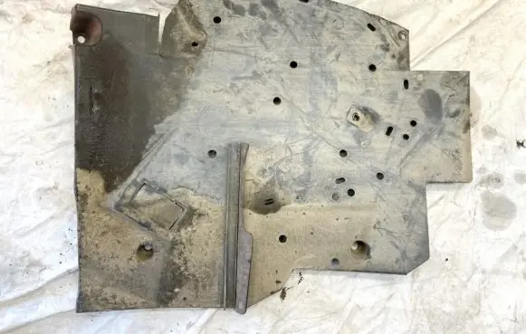 Subaru Outback Engine splash shield/under tray 42045 42045XA00A