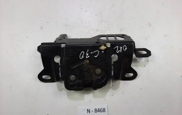 Volvo C30 Tailgate/trunk/boot lock/catch/latch 30784739