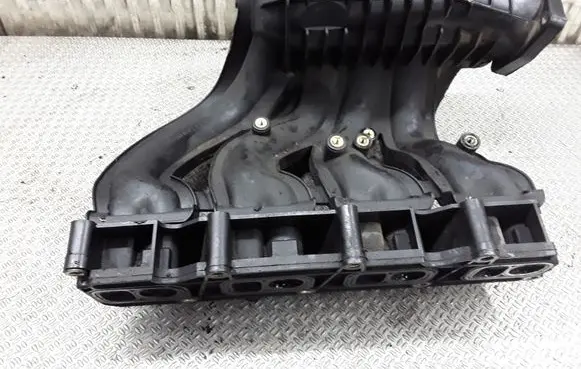 Mercedes-Benz C W203 Intake manifold A61109037