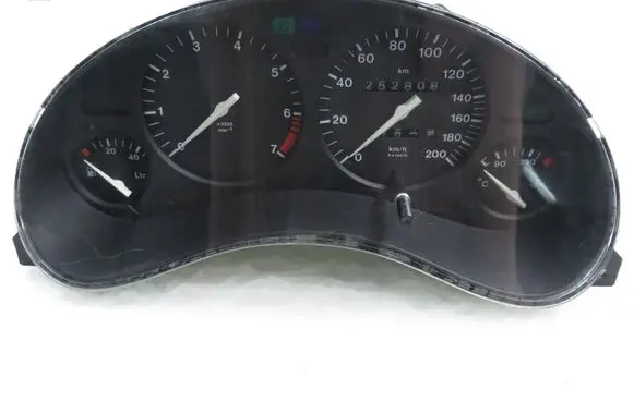 Opel Corsa B Speedometer (instrument cluster) 81117906