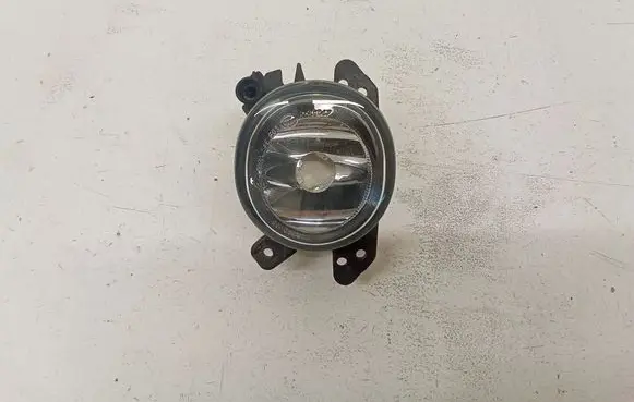 Mercedes-Benz C W204 Front fog light A2518200856