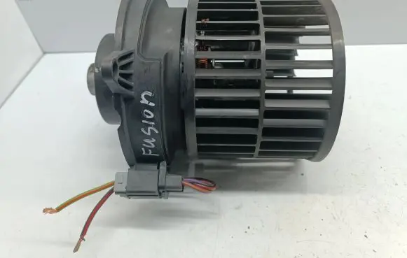 Ford Fusion Heater fan/blower VP2S6H18456AD