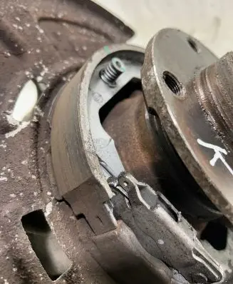 Rear wheel hub