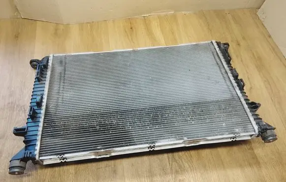 Porsche Macan (95B) Coolant radiator 95B121251A