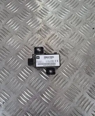 Opel Insignia A Tire pressure control unit 39047085