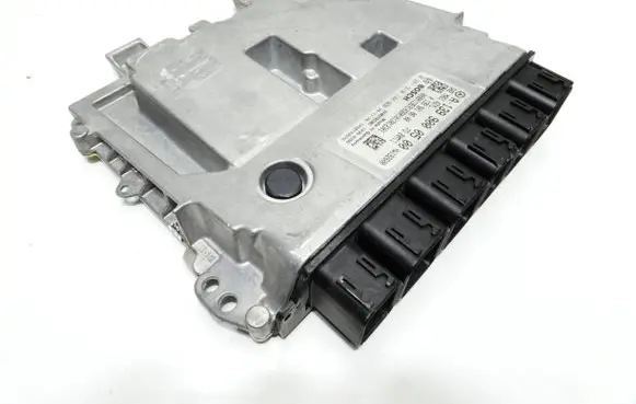 Mercedes-Benz CLA C118 X118 Engine control unit/module A1399000500 A1399010600 1039T43572