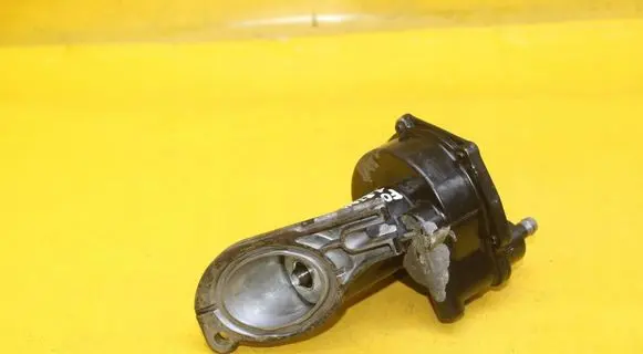 Ford Focus Vacuum pump 93BB2A451AC