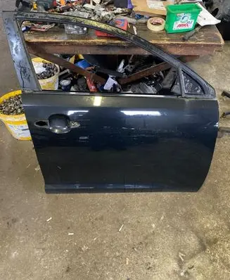 KIA Sportage Front door