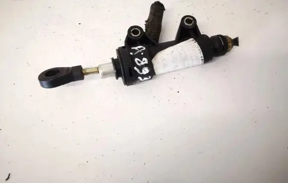 BMW 3 E46 Clutch master cylinder 215211638992