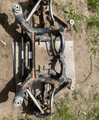 Audi Q7 4L Rear subframe 7L0500041 7D003928 0732578