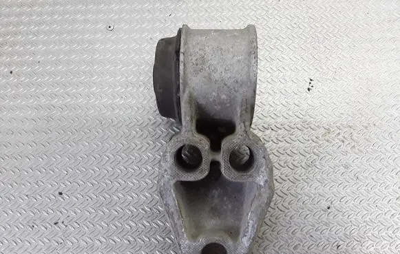 Volkswagen PASSAT B5 Rear axle beam mounts housing 8E0501522H