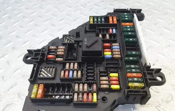 BMW 5 F10 F11 Fuse module 9234423 1703345 1670498