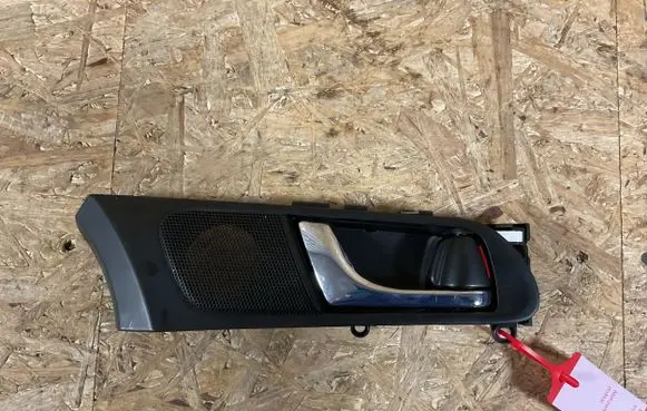 Subaru Legacy Front door interior handle 