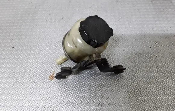 Nissan Murano Z50 Power steering fluid tank/reservoir