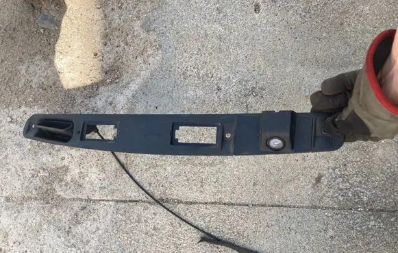 Dodge Journey Trunk door license plate light bar 15706000 53907