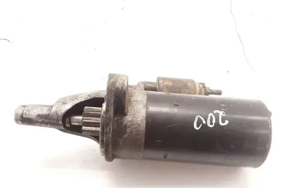 Audi A6 S6 C5 4B Starter motor 0001109021