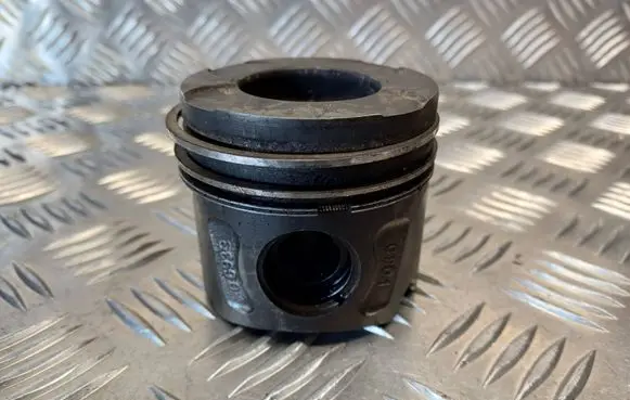 Opel Corsa D Piston 06933 55197999