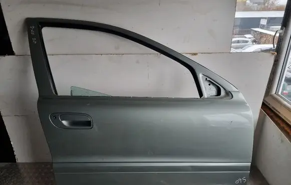 Volvo S60 Front door