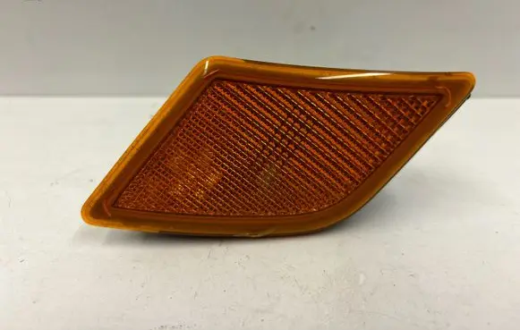 Mercedes-Benz C AMG W204 Front reflector A2048200221