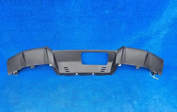 BMW iX Rear bumper lower part trim 8737824