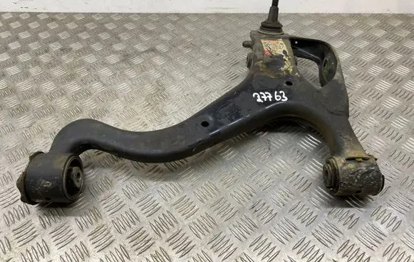 Land Rover Range Rover Sport L320 Front lower control arm/wishbone LR029304
