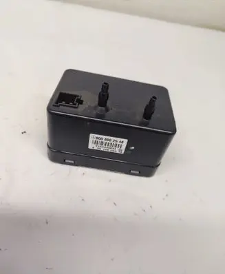 Mercedes-Benz ML W164 Central locking vacuum pump 0008002548