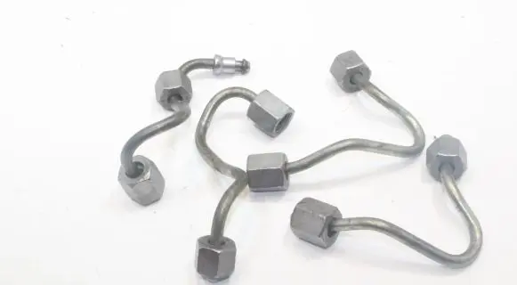 Toyota Avensis T270 Fuel injector supply line/pipe 