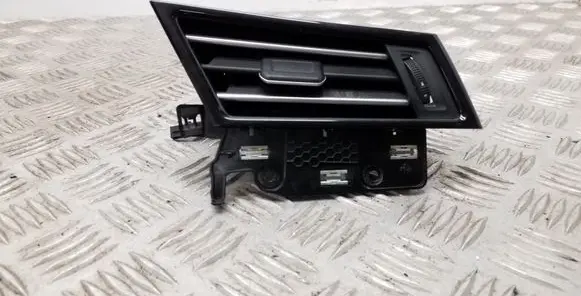 Volkswagen PASSAT B8 Dashboard side air vent grill/cover trim 3G2819702