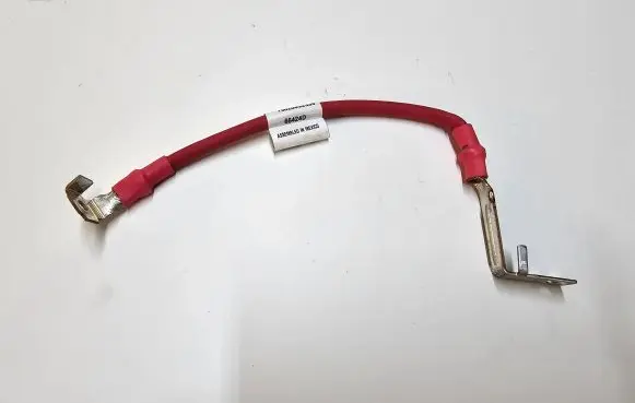 Jeep Grand Cherokee WL Positive cable (battery) P68462345AB 68462345AB