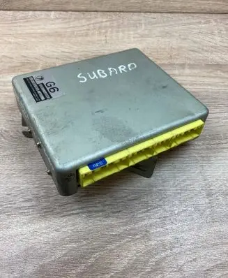 Subaru Legacy Engine control unit/module ECU 22611AA990 A18000RE5 1Z02