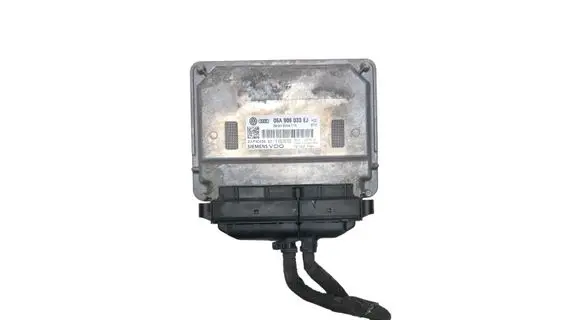 Audi A3 S3 8P Engine control unit/module 06A906033EJ 5WP40436