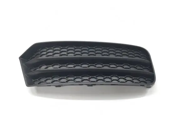 Audi A1 Front bumper lower grill 8XA807682B